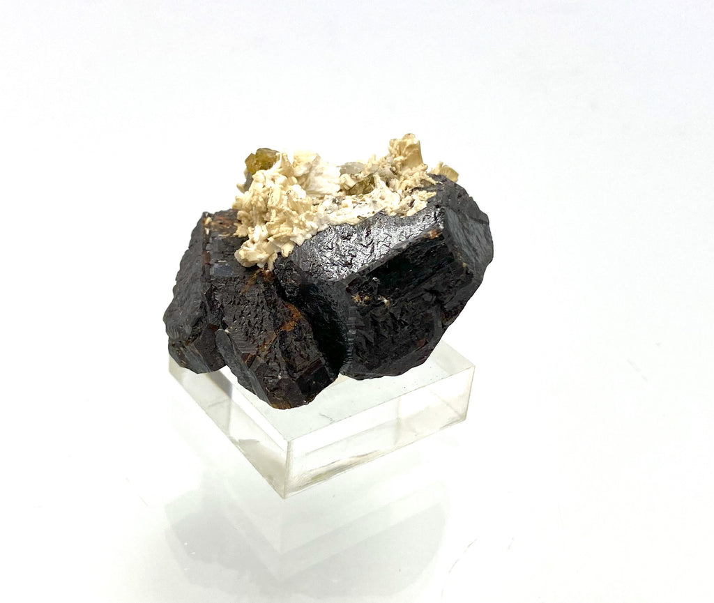 Sphalerite, Flamboro Quarry, West Flamborough Township, Hamilton, Ontario, Canada