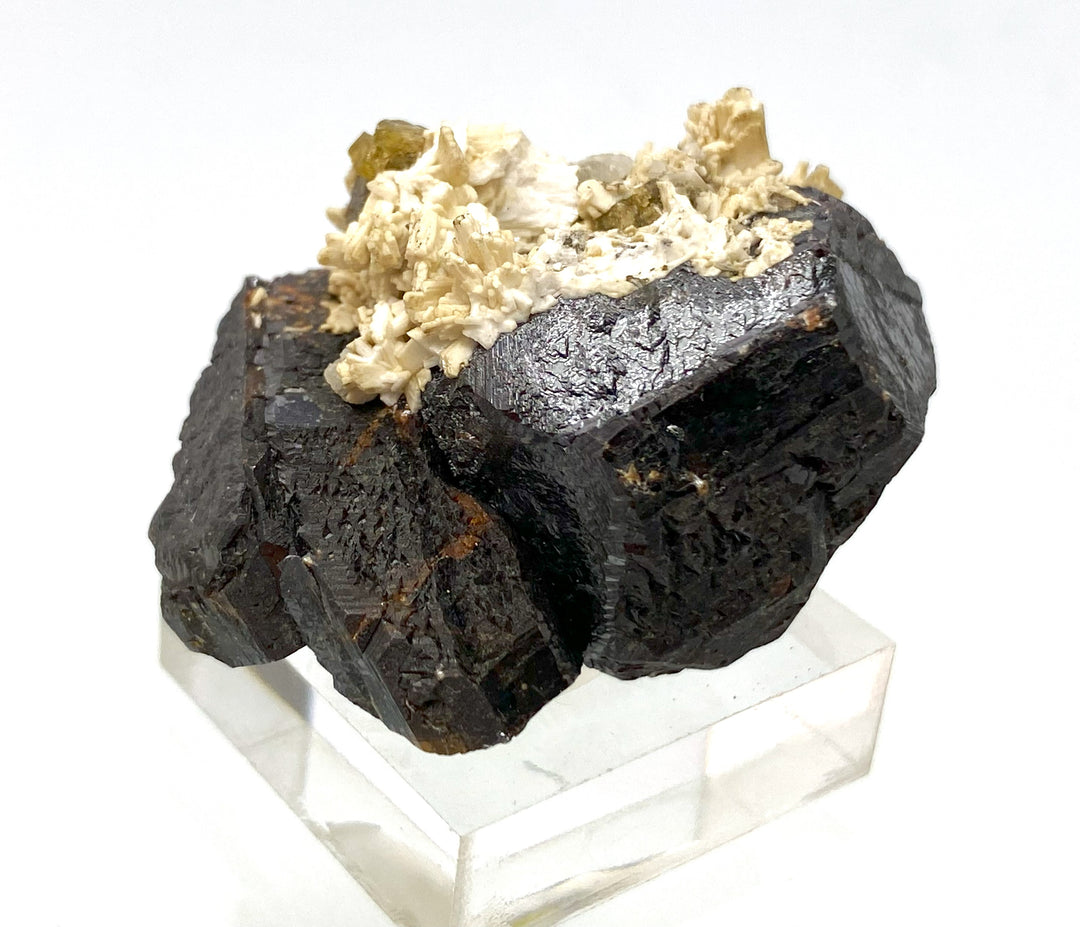 Sphalerite, Flamboro Quarry, West Flamborough Township, Hamilton, Ontario, Canada