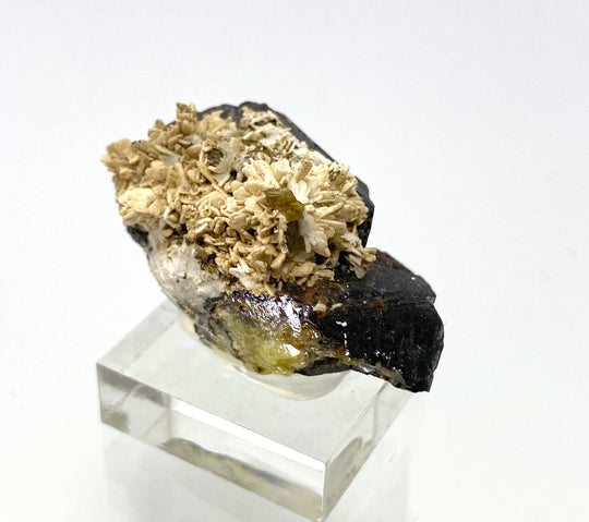 Sphalerite, Flamboro Quarry, West Flamborough Township, Hamilton, Ontario, Canada