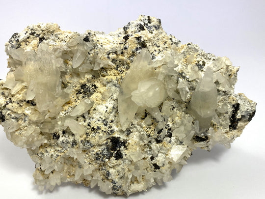 Calcite, sphalerite, Gyöngyösoroszi, Hungary